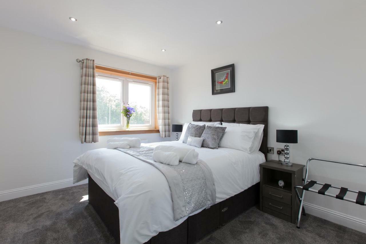 Leys Park Executive Apartments Dunfermline Bagian luar foto