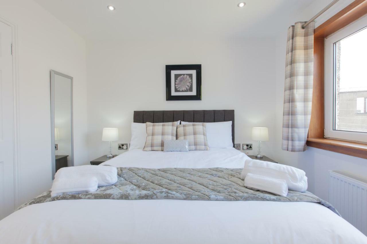 Leys Park Executive Apartments Dunfermline Bagian luar foto