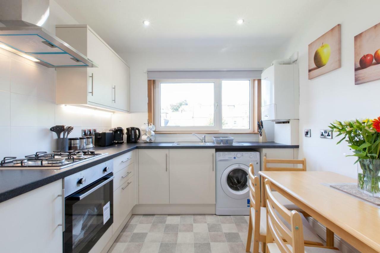 Leys Park Executive Apartments Dunfermline Bagian luar foto